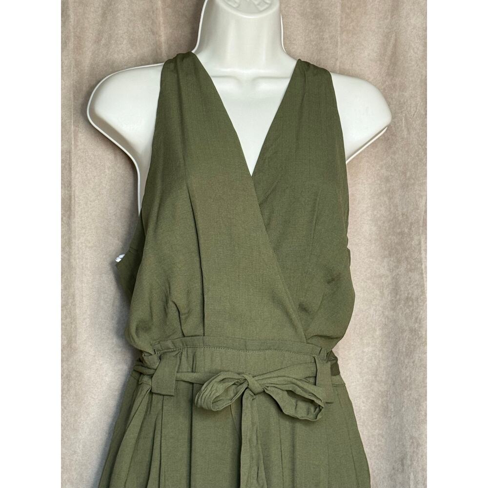Lulu’s In The City Olive Surplice Sleeveless Jumpsuit M NWT - Picture 6 of 11